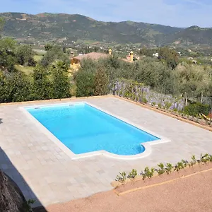 Casa Vacanza , Cardedu Italia