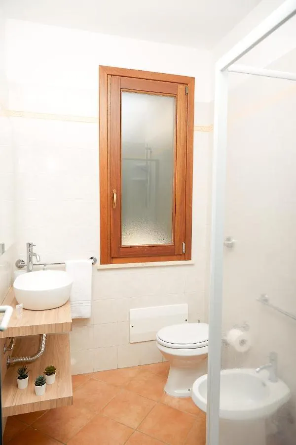 ***** מלון דירות סקופלו Residence I Faraglioni איטליה